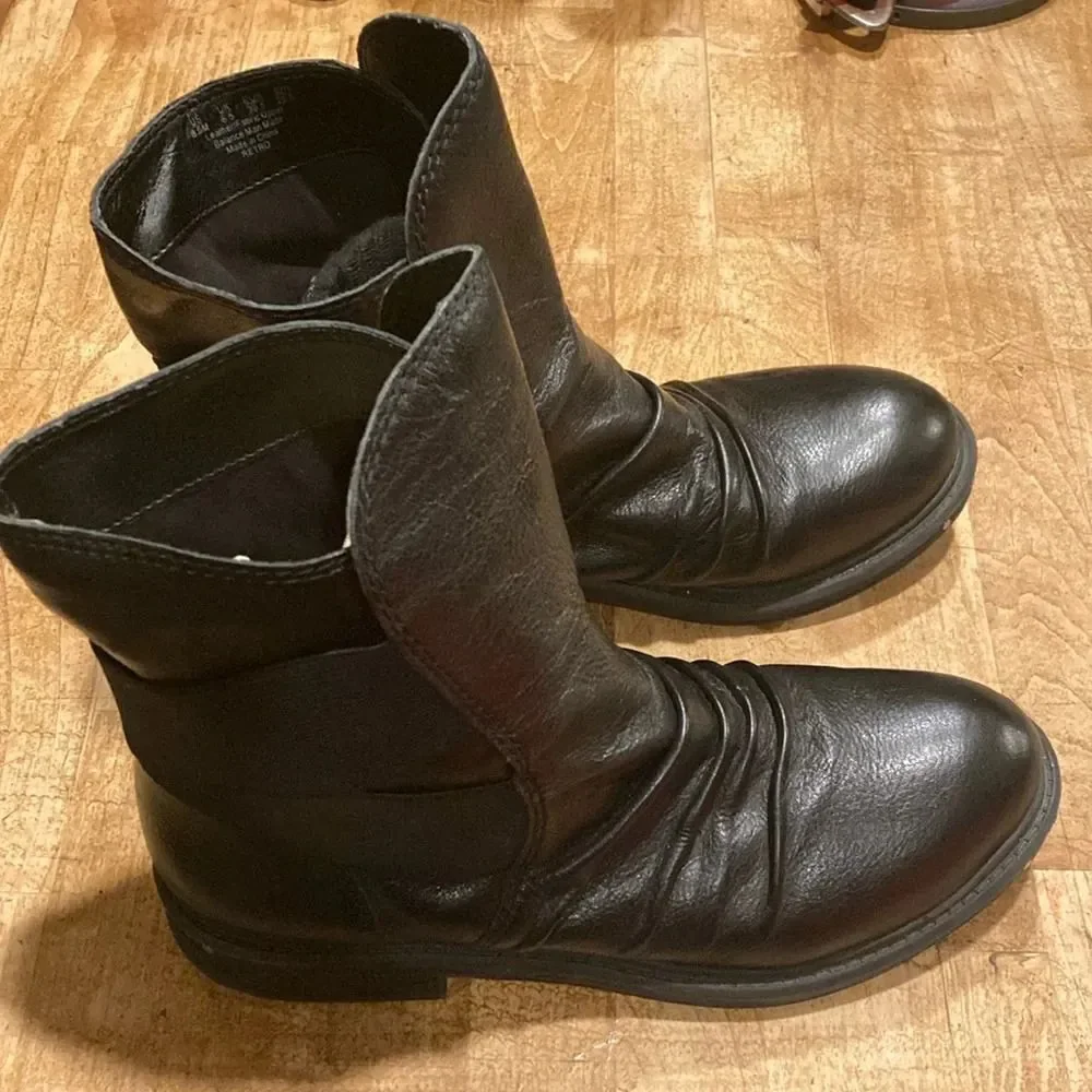Naya Leather Ankle Boots